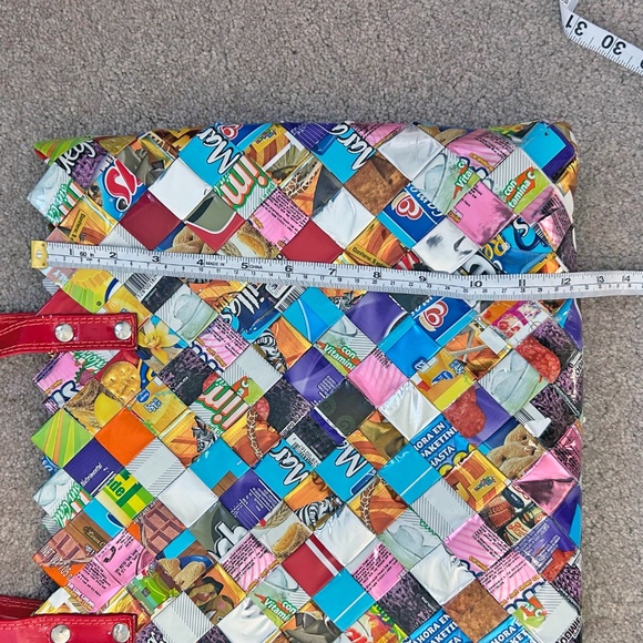 Nahui Ollin Candy Wrapper Handbag, Designer handbag from recycled candy wrappers - Picture 9 of 12